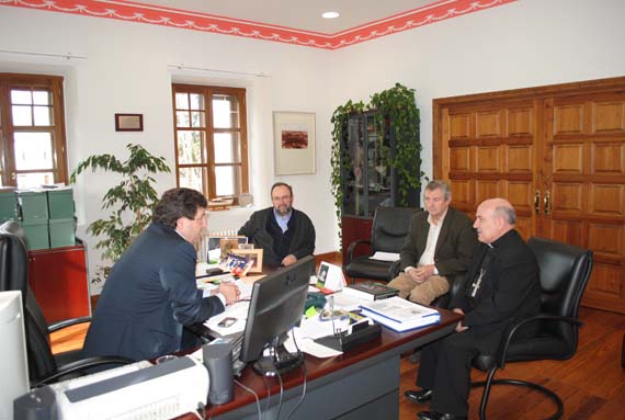 2010_Obispo2